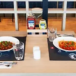 ホテル Ibis Airport