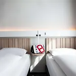 Ibis Airport ホテル *