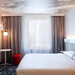 Hotel Ibis Airport