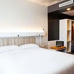 Ibis Airport Hotel