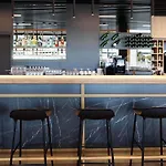Hotel Ibis Airport 3*
