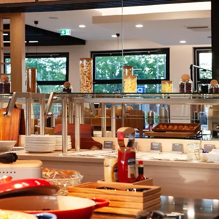Ibis Airport * Berlín