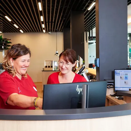 Ibis Airport Hotell
