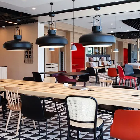 Ibis Airport Отель Берлин