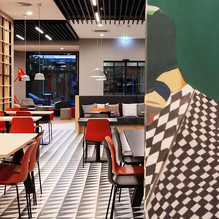 Ibis Airport Hotel 3*