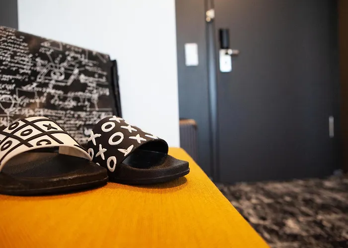 Отель Ibis Airport