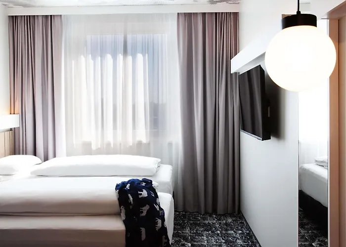 Ibis Airport * Berlín