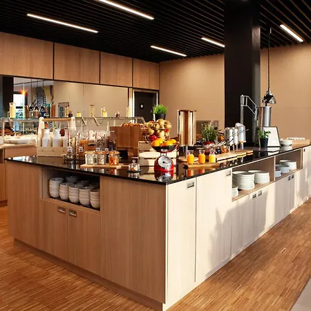 Ibis Airport 3*