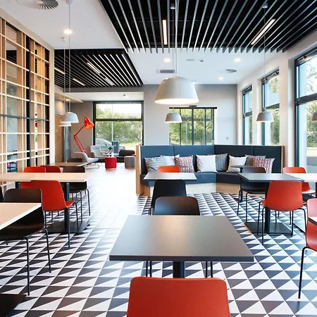 Ibis Airport Отель Берлин