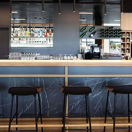 Отель Ibis Airport *