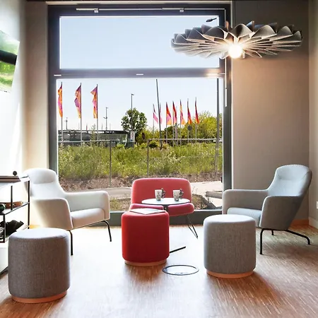 Ibis Airport Hotel 3*