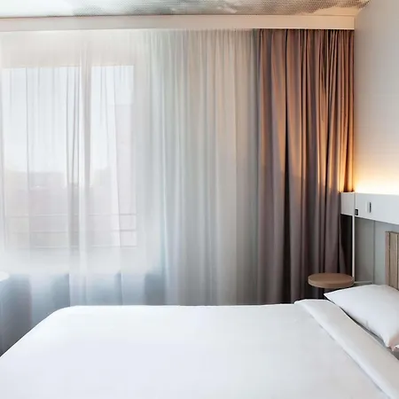 Ibis Airport Hotel